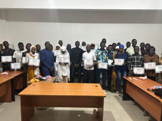 Programme Vacances Skills : 76 jeunes certifiés en intelligence artificielle et entrepreneuriat digital à Thiès