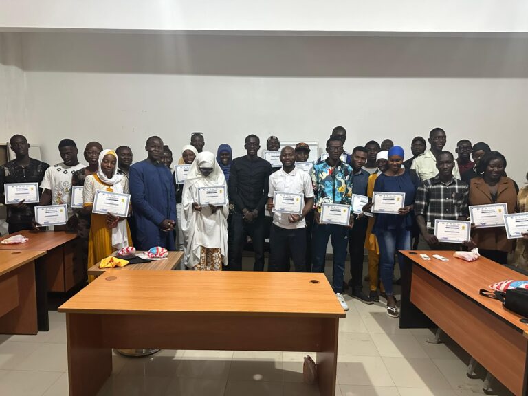 Programme Vacances Skills : 76 jeunes certifiés en intelligence artificielle et entrepreneuriat digital à Thiès